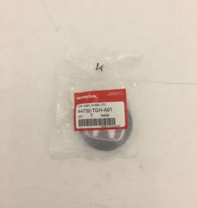Picture of TYPE R BLACK RED CENTER WHEEL RIM CAP ASSEMBLY