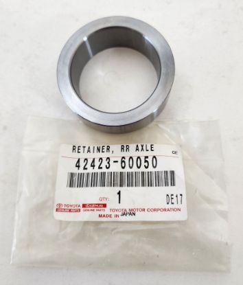 Picture of Rear Axle Bearing Retainer