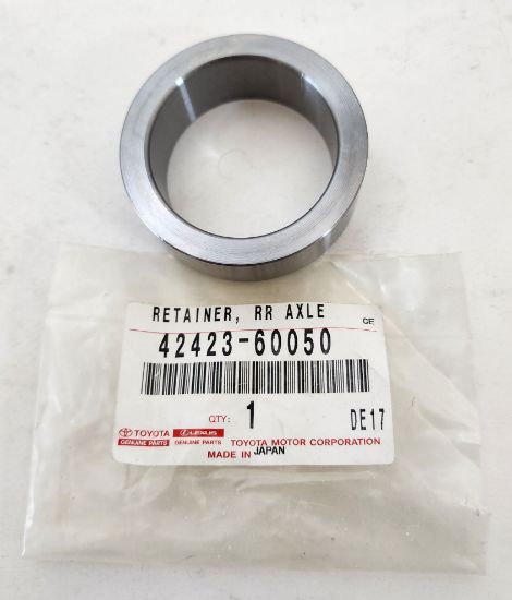 Picture of Rear Axle Bearing Retainer