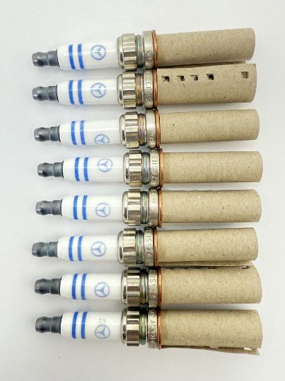 Picture of Set of 8 Spark Plugs