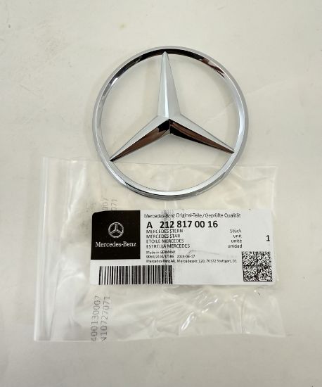 Picture of Trunk Lid Emblem Star 